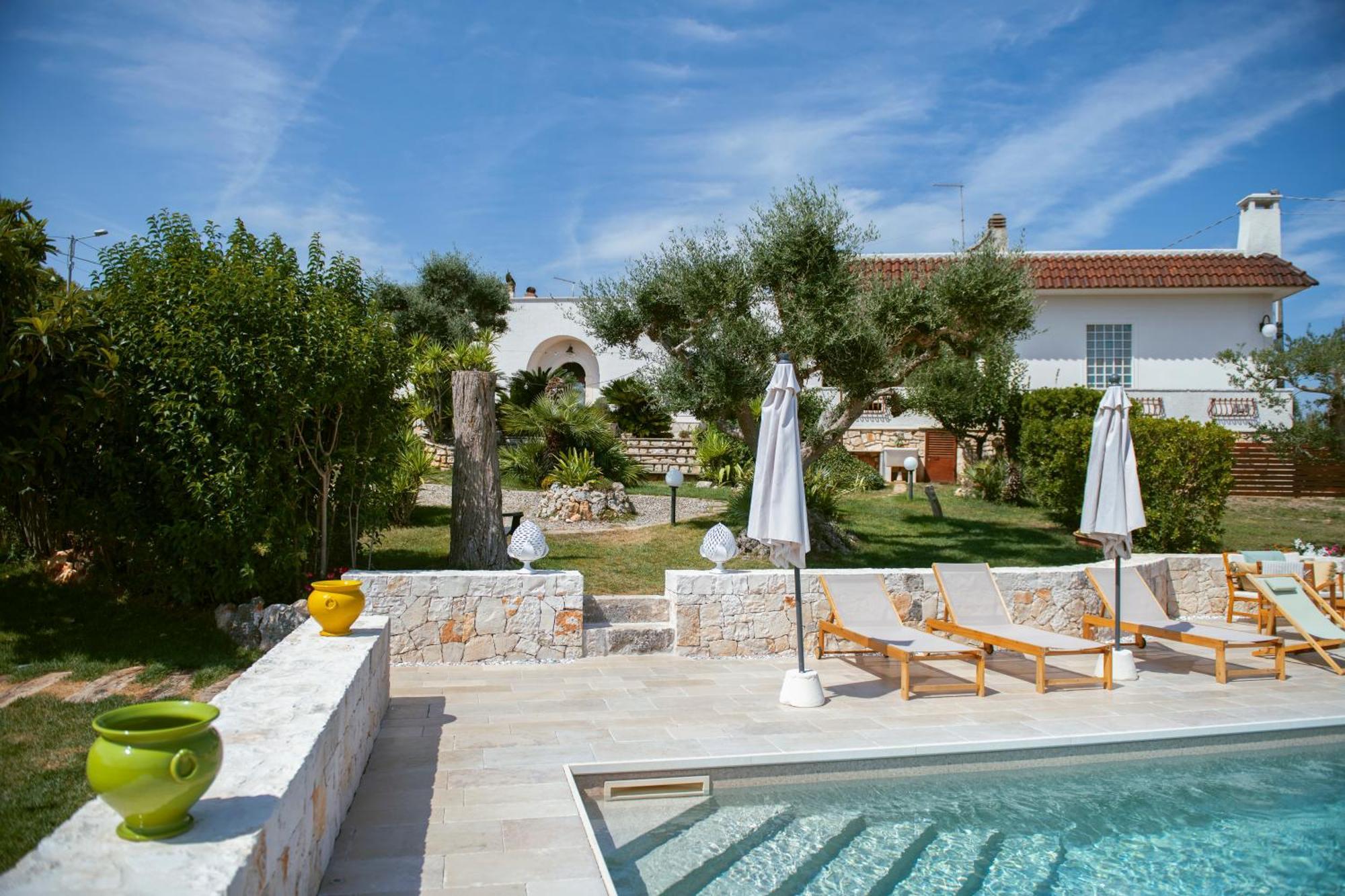 Holiday Home Cosimo Locorotondo Exterior photo